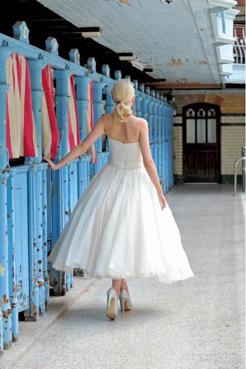Strapless Lace overlay Satin Bodice Ball Gown Taffeta Wedding Dress 