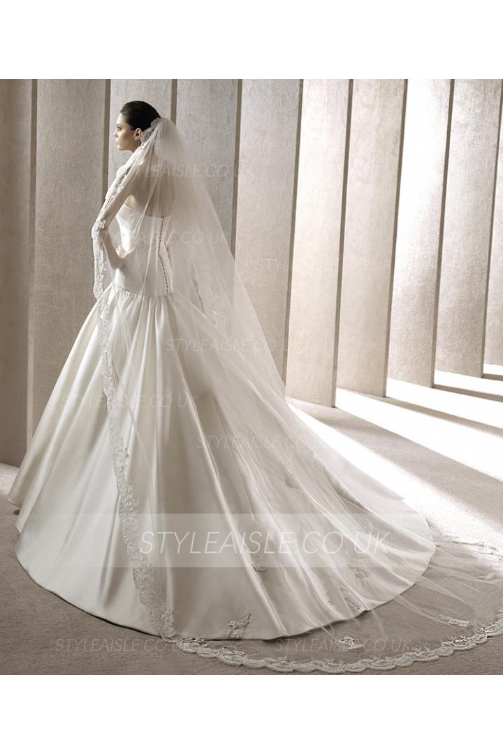 Charming One-tier Lace Tulle Wedding Veils 