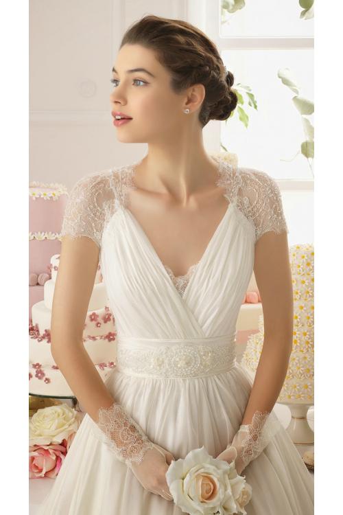 Vintage Lace Detail V Neck A-line Long Chiffon Wedding Dress with Full Back 
