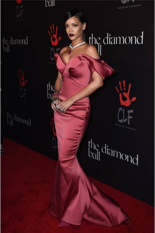 Rihanna Diamond Off Shoulder Mermaid Satin Prom Dress 