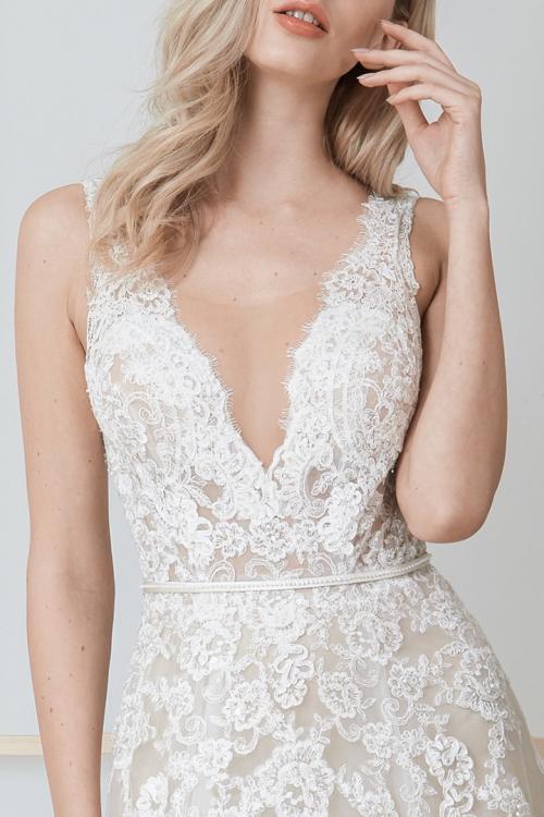  A-line V-neck & Mesh Neckline Sleeveless Court Train Long Wedding Dresses with Removable Beading Sash (Picture shown - Ivory Dress with a layer of champagne tulle inside)