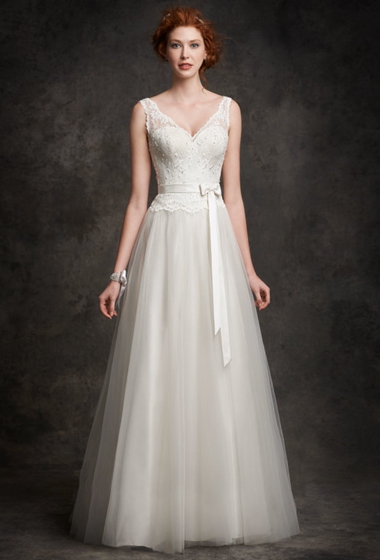 5 Perfect Wedding Dresses For SmallChested Brides 