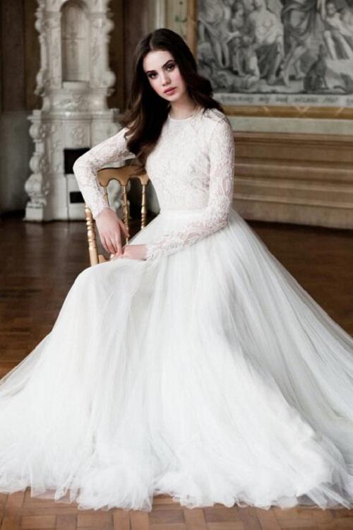 Elegant Long Sleeved BoHo Lace White Tulle Wedding Dress 