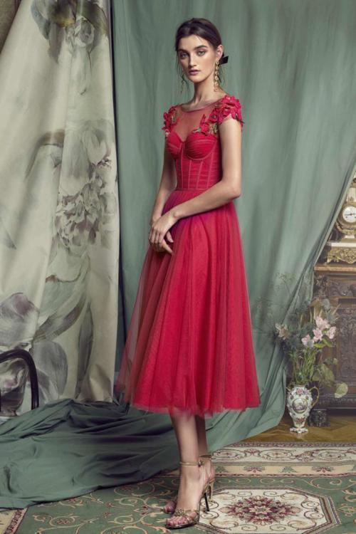  A-line Bateau Neck Cap Sleeves Appliques Ruching Tea-length Short Tulle Prom Dress