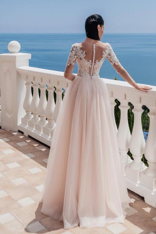 Illusion Jewel Neckline Long Sleeve Hade Lace Appliques Floor-length Long Tulle Wedding Dresses with Lace-up & Buttons Back