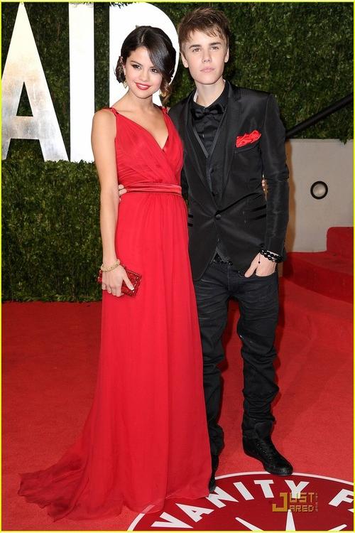 Simple Selena Gomez Oscar party of Vanity Fair red Long Chiffon Prom Dresses