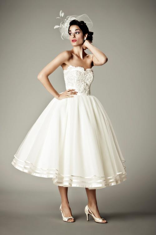 Retro Vintage Strapless Lace Tea Length Wedding Dress 