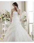 Simple A-line Sweetheart Beading&Sequins Lace Sweep/Brush Train Organza Wedding Dresses 