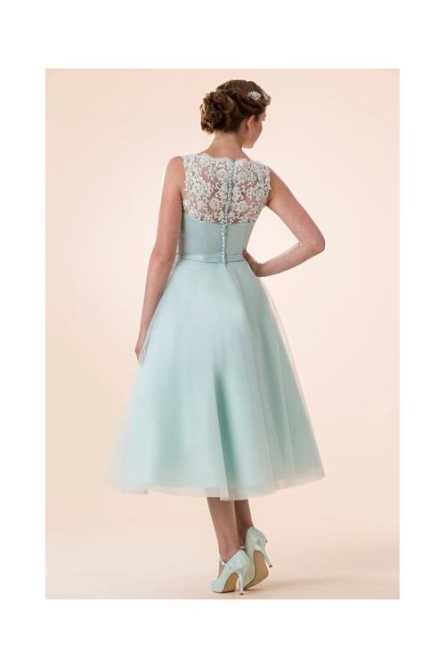 Tea Length Bateau Neck Lace Covered Bodice A-line Tulle Bridesmaid Dress with Ribbon 