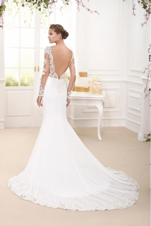 Sophisticate Lace Top Long Trumpet Chiffon Wedding Dress with Long Sleeves