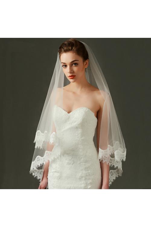 Exquisite Lace Trimmed Long Tulle Wedding Veil 