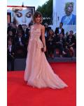 Elegant Gabriella Pession in Alberta Ferretti Illusion Neck Lace Appliques Blush Tulle Prom Dress 