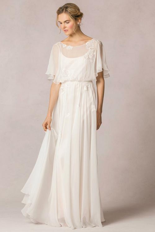 Casual Flutter Sleeved Lace Decorated Chiffon Vintage Wedding Dress 