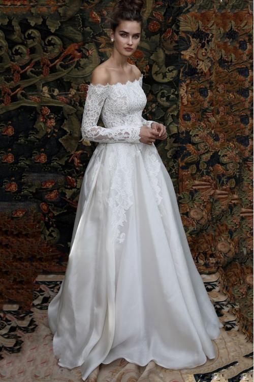 Boho Off Shoulder Lace Ball Gown Satin Wedding Dress 