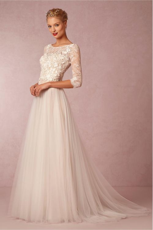 Vintage Bateau Neck Long Illusion Sleeved Lace Bodice A-line Tulle Wedding Dress 