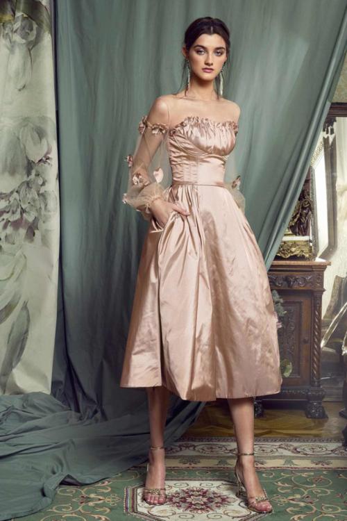  A-line Illusion Bateau Neckline Long Sleeves Pockets Hand Made Flowers Knee-length Short Taffeta Prom Dress