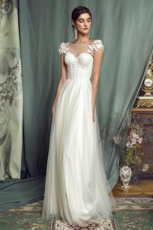  A-line Bateau Neck Cap Sleeves Appliques Ruching Floor-length Long Tulle Prom Dress