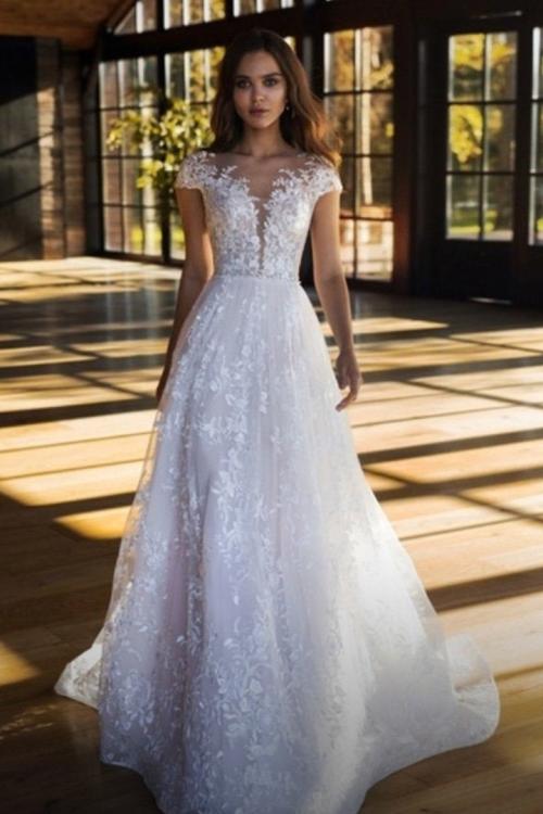 Elegant Illusion Jewel Neckline Short Sleeve Appliques Sweep Train Long Lace Wedding Dresses