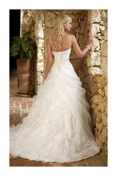 Charming A-line Sweetheart Beading&Sequins Cascading Ruffles Ruching Sweep/Brush Train Organza Wedding Dresses