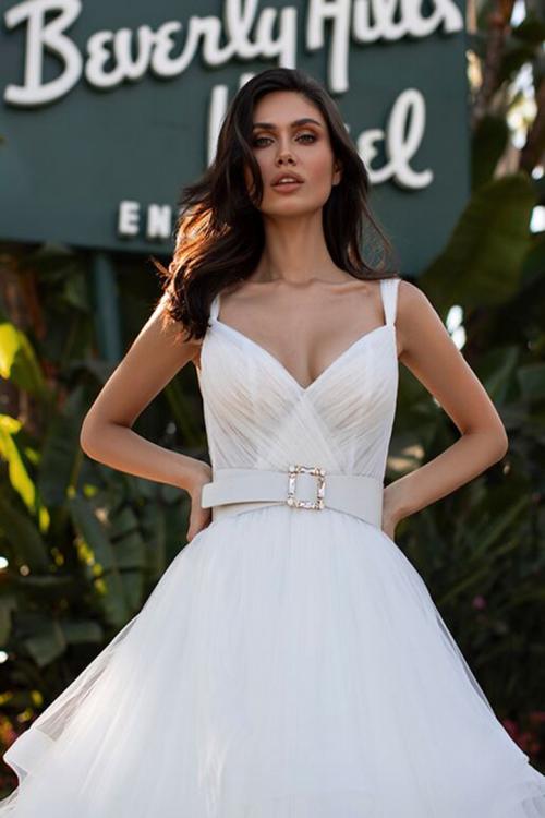  Ball Gown Shoulder Straps Sleeveless Sweep/Brush Train Long Tulle Wedding Dresses with Sash