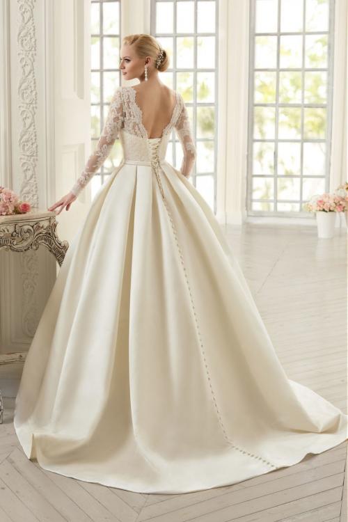 Classical Jewel Neck Lace Bodice A-line Organza Wedding Dress with Long Sleeves 