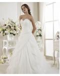 Simple A-line Sweetheart Beading&Sequins Sweep/Brush Train Organza Wedding Dresses 