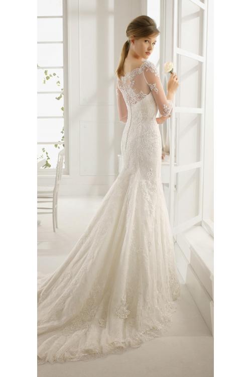 3/4 Sleeved Patterned Fit Flared Lace overay Tulle Wedding Dress 