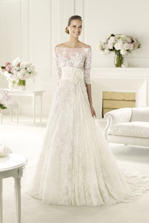 Exquisite A-line Off-the-shoulder Half Sleeve Beading Lace Hand Made Flowers Sweep/Brush Train Tulle Wedding Dresses 