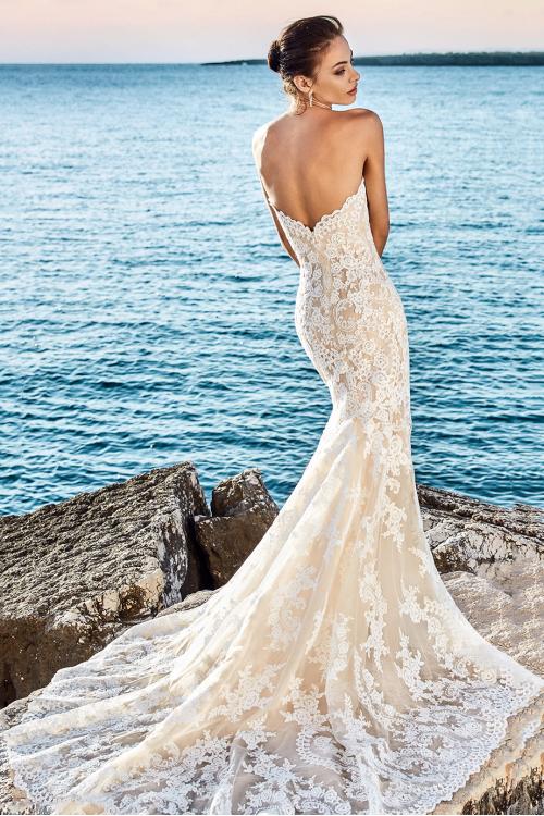 Elegant Sweetheart Long Mermaid Beach Wedding Dress