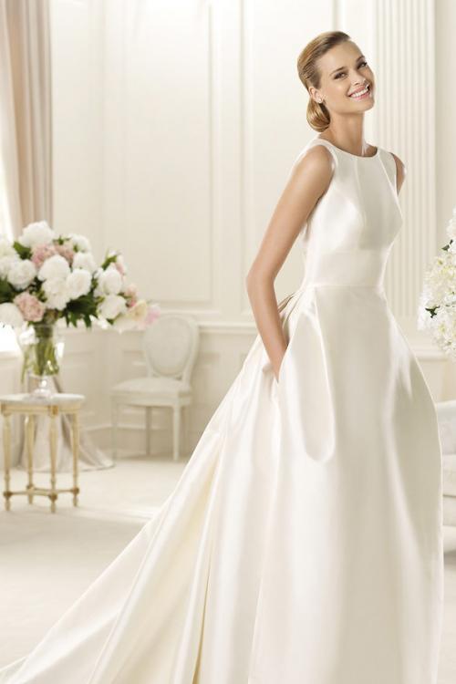 Sleeveless Bateau Neck Ball Gown Satin Wedding Dress with Pockets 