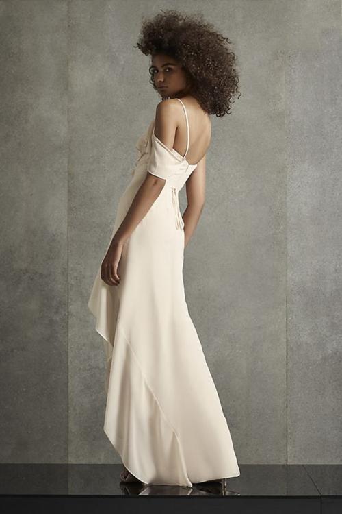  A-line Spaghetti Straps One Sleeve Ruffles Split Asymmetrical/High Low Long Chiffon Bridesmaid Dresses with Ribbon