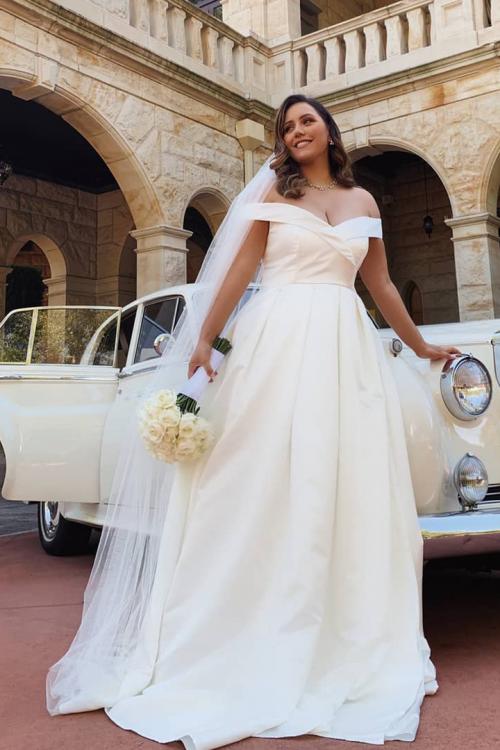  Egegant Simple A-line Off-the-shoulder Floor-length Long Satin Wedding Dresses