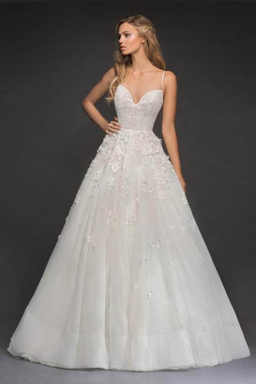 Elegant Cheap A-line Spaghetti Straps Sweetheart Sleeveless Lace Appliques Court Train Long Tulle Wedding Dresses