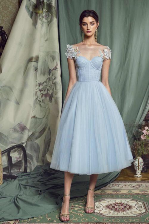  A-line Bateau Neck Cap Sleeves Appliques Ruching Tea-length Short Tulle Prom Dress