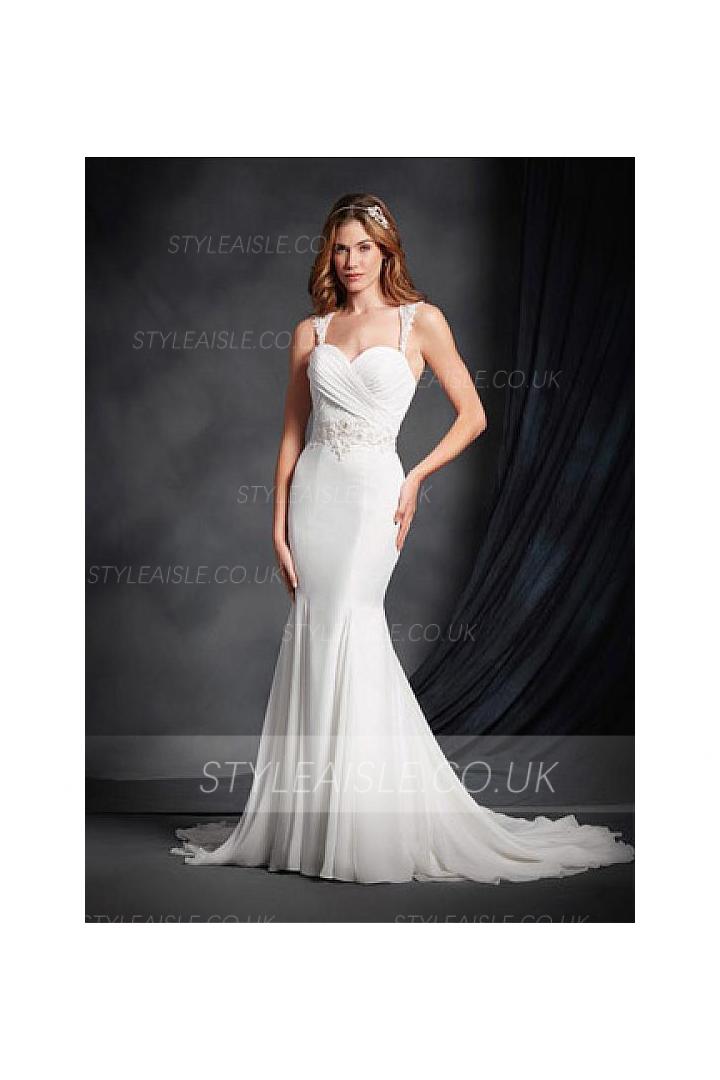 Simple A-line Shoulder Straps Lace Appliques Long Chiffon Beach Wedding Dress