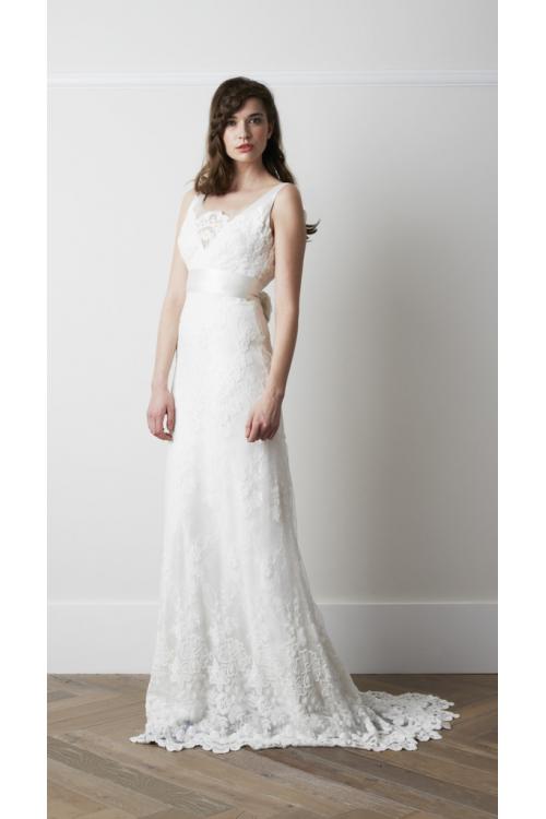 Boho Vintage Shoulder Straps Lace Appliqued Long A-line Lace Patterns Wedding Dress 