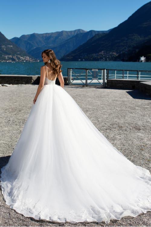 Spaghetti Straps Long Princess White Tulle Wedding Dress