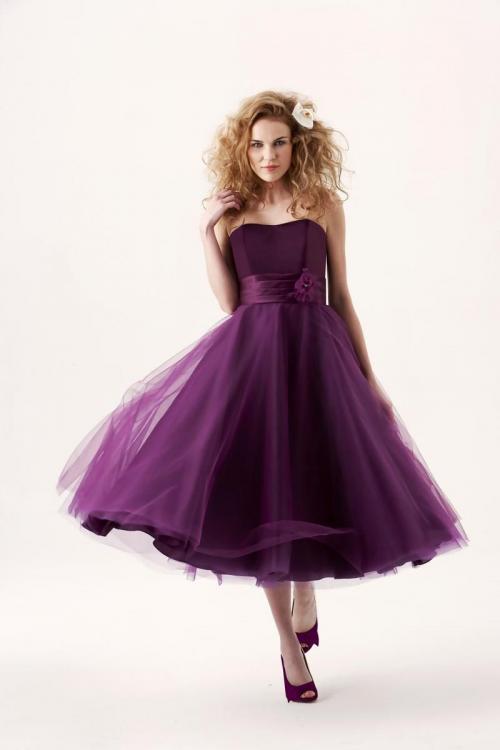 Tea-length Strapless Tulle Short Grape Bridesmaid Dress with Ribbon 