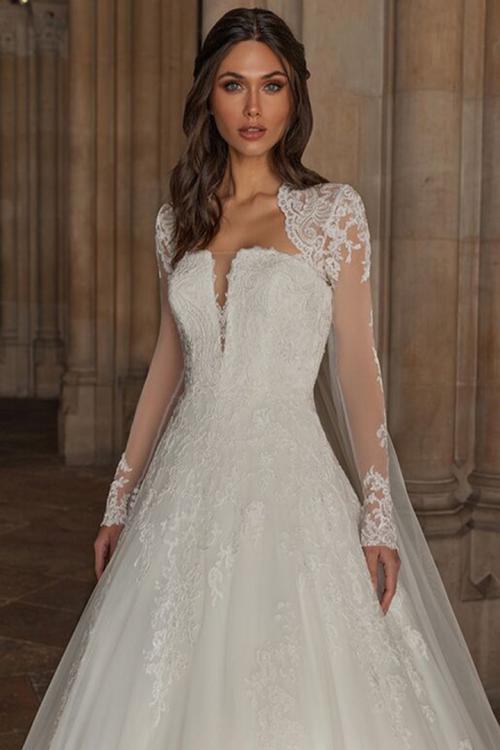  A-line Strapless Sleeveless Lace Appliques Long Tulle Wedding Dresses