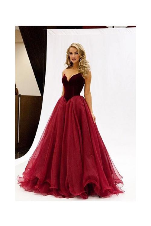 Elegant Sweetheart Princess Ball Gown Basque Wasit Long Burgundy Tulle Prom Dress 