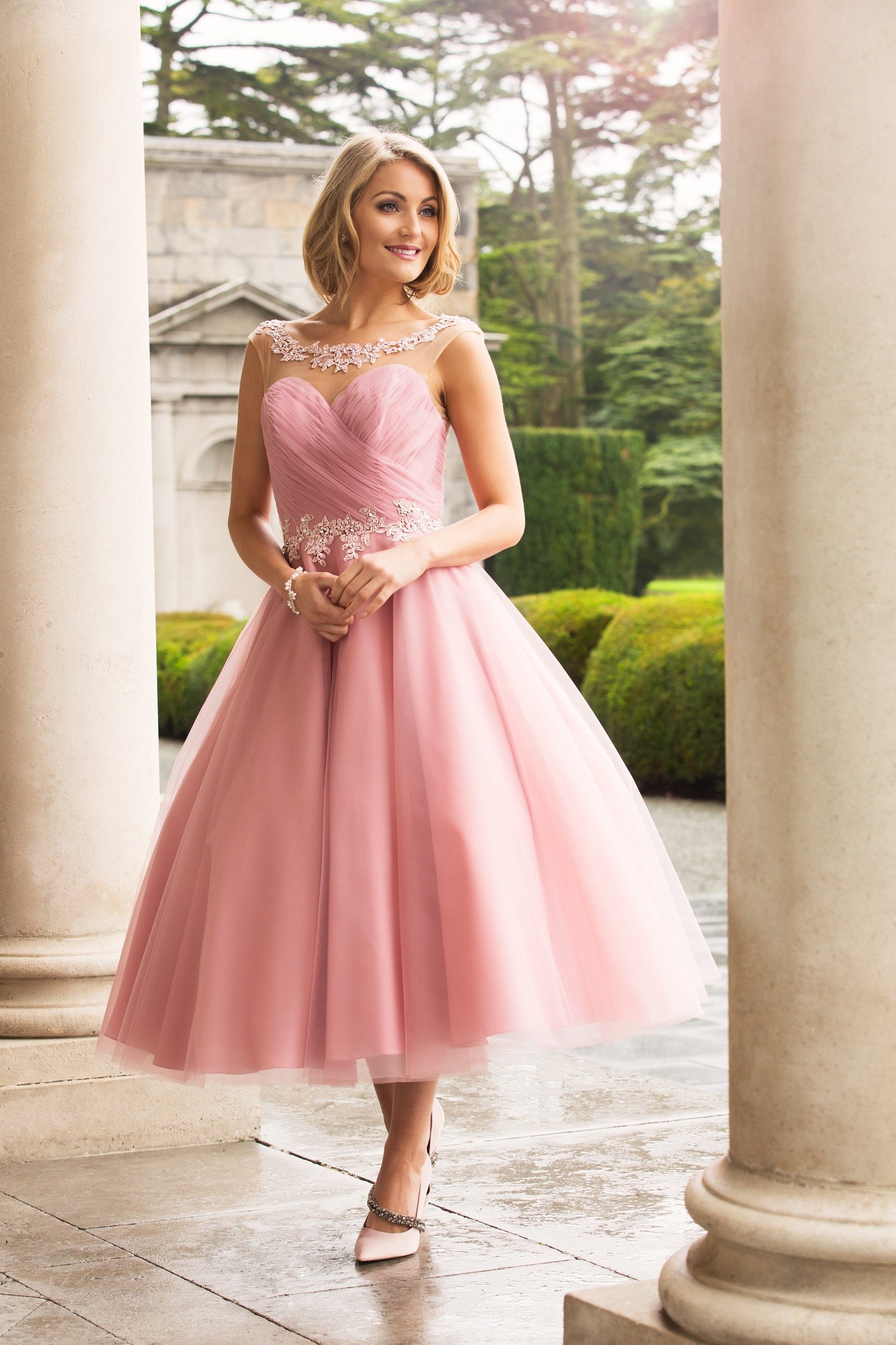 Tea Length A-line Pink Tulle Bridesmaid Dress with Lace _3