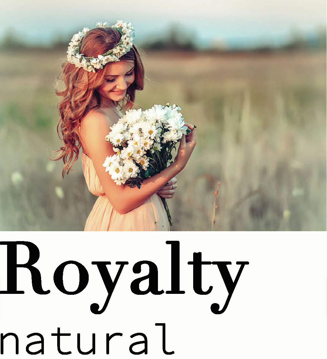 Flowers have always highlighted the beauty of women through their unique colors and aromas. If your wedding is outdoors, do not hesitate to wear a floral crown!