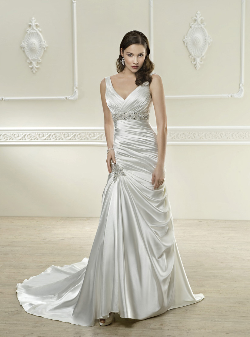 Sexy A-line V-neck Beading&Sequins Ruching Sweep/Brush Train Satin Wedding Dresses